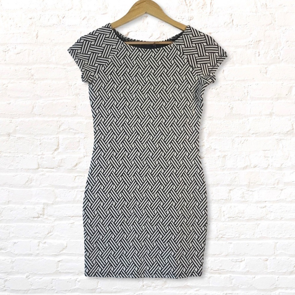 Mango Gray & Cream Textured Knit Pattern Sheath Dress Sz 4 Cotton Blend Stretch - Picture 2 of 10